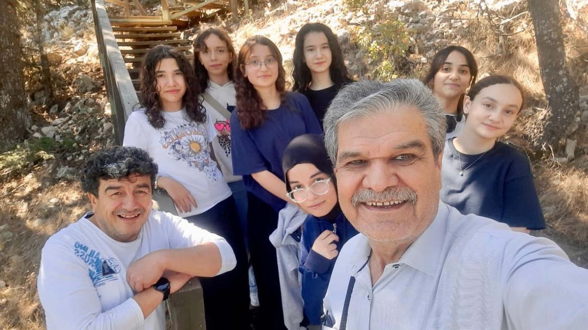 Kahramanmaraş TOBB Fen Lisesi’nden Geleneksel Başkonuş Pikniği ve Doğa Yürüyüşü